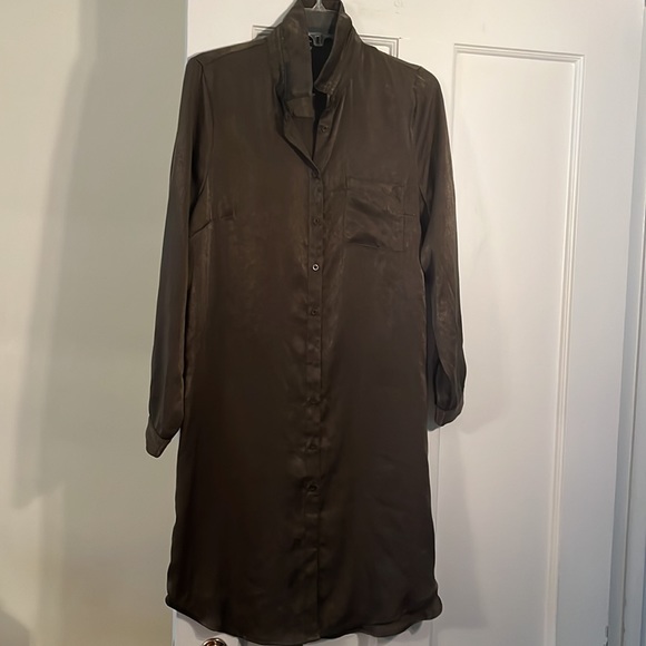 Button down Sheath Dress - Picture 5 of 8